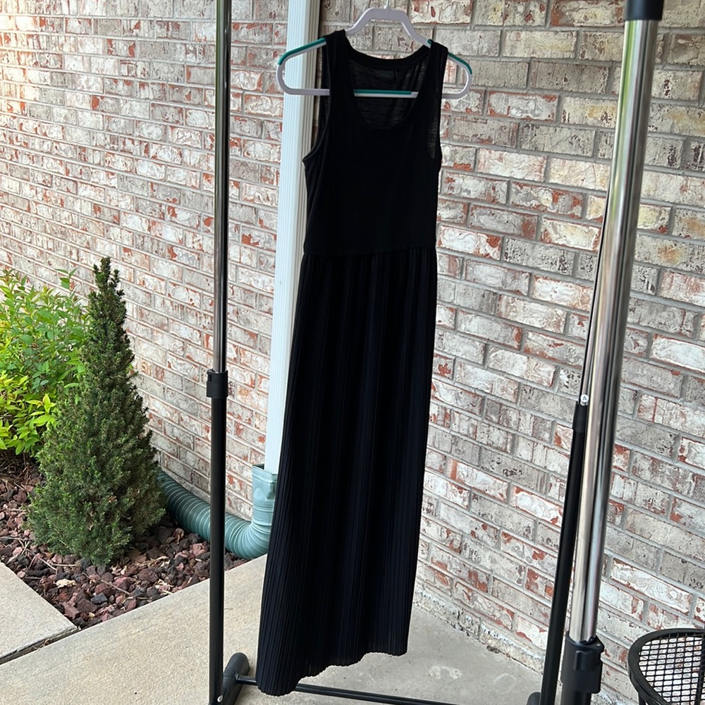 APT9 Black Dress